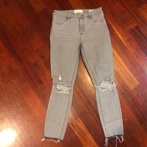 PacSun distressed gray ankle jeggings in size 27